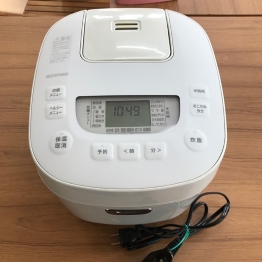 炊飯器　アイリスオーヤマ  2022年製 5合炊き