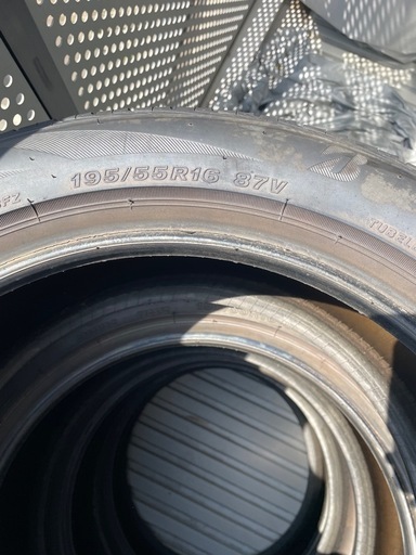 ブリヂストン23年製195/55r16 4本