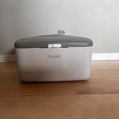 コニー抱っこ紐Sサイズ　combiおしり拭きウォーマーセットの画像
