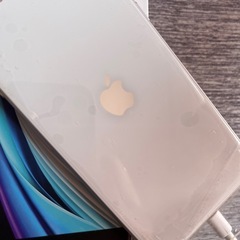 　iPhoneSE 第二世代　64GB の画像
