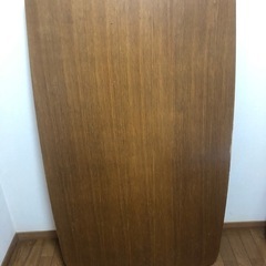 天板、足のみの訳ありダイニングテーブルの画像