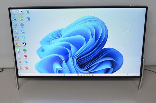 中古一体型パソコン 富士通 WF1/D3 Windows11+office core i3-8145U/爆速SSD256GB+HDD1TB/メモリ8GB/23.8インチ/カメラ/無線/DVDマルチ搭載