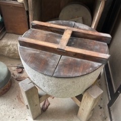 【決まりました】
餅つき　臼と杵