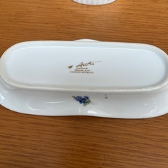 洋食器　花柄の画像