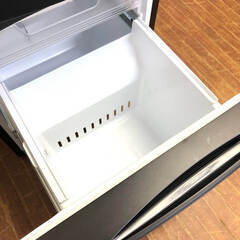 ss6706　東芝 冷蔵庫 153L GR-U15BS(K) セミマットブラック 2ドア 右開き 取扱説明書付 TOSHIBA 冷凍冷蔵庫 黒 3段ドアポケット 耐熱テーブルボード 一人暮らし コンパクト 冷蔵庫 中古の画像