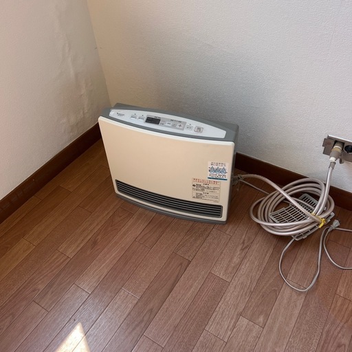 ガスファンヒーター