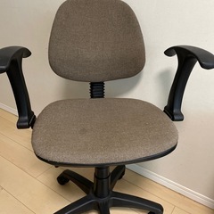高さ調整可能な椅子