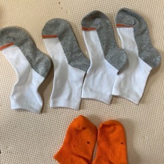 【試着のみ美品】キッズ スクールソックス靴下 小学校 6歳3足セット 汚れがわかりやすい の画像
