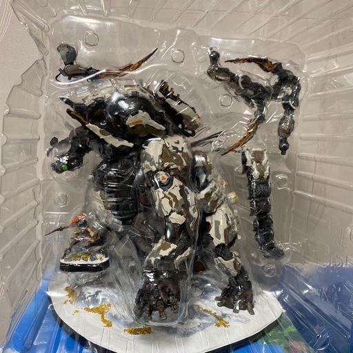 新品・未使用 ソニー PS5 Horizon Forbidden West ホライゾン モンスター 特大 フィギュアのみ