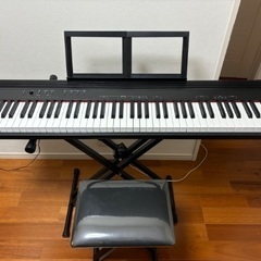 ほぼ新品　Roland電子ピアノ