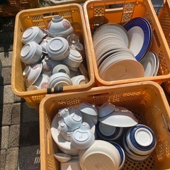使わない食器譲ってください。 - 買いたい/ください