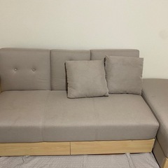 ソファ
の画像