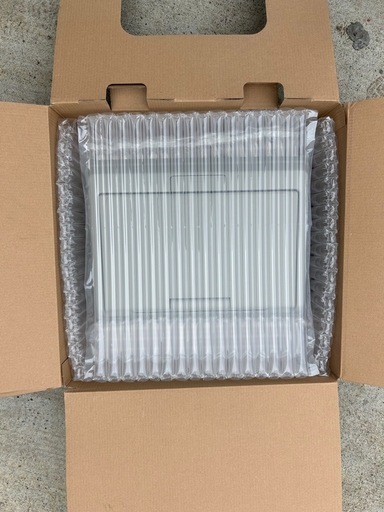 ハイエース専用　ブラケット付きリアモニター