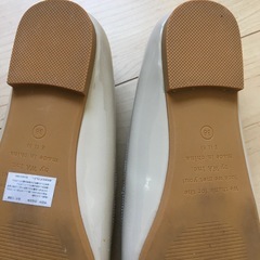 オリエンタルトラフィックパンプス23.5の画像