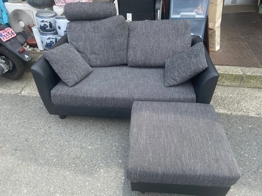 LORYA製の2人掛けソファー　オットマン付き