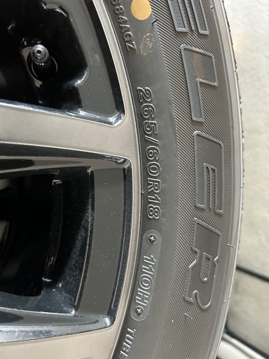 2024年式 ハイラックスgr sport 新車取外し 純正タイヤ&ホイール4本
