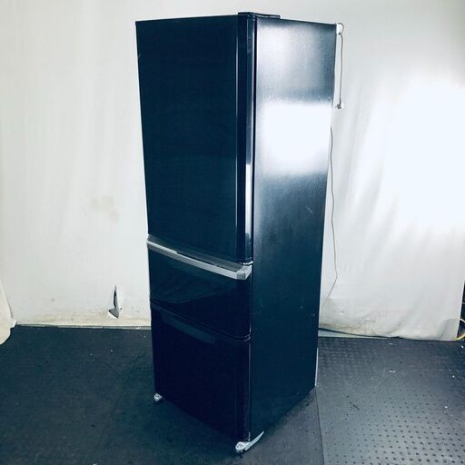 ID:rg219391 【自社配送エリア内限定】三菱 MITSUBISHI 冷蔵庫 ファミリー 中古 2015年製 3ドア 370L ブラック ファン式 右開き MR-C37Y-B  【リユース品：状態C】【送料無料】【設置費用無料】
