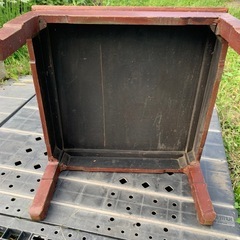 レトロテーブルの画像