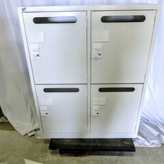 メーカー不明 ロッカー 4連ロッカー 製造年不明②