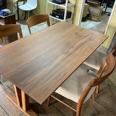 カリモク　ダイニングテーブルセット　の画像