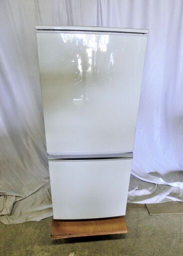 SHARP 2ドア 冷凍冷蔵庫 137L SJ-14E5-KW ホワイト つけかえどっちもドア 耐熱トップテーブル 2018年製