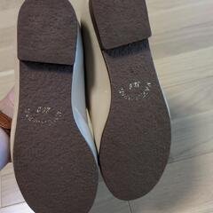エナメルパンプス22センチの画像