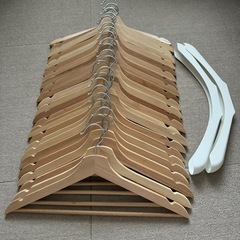 IKEA 木製ハンガー ブメラング 24本