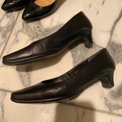 女性靴　22.5 パンプス　2足の画像