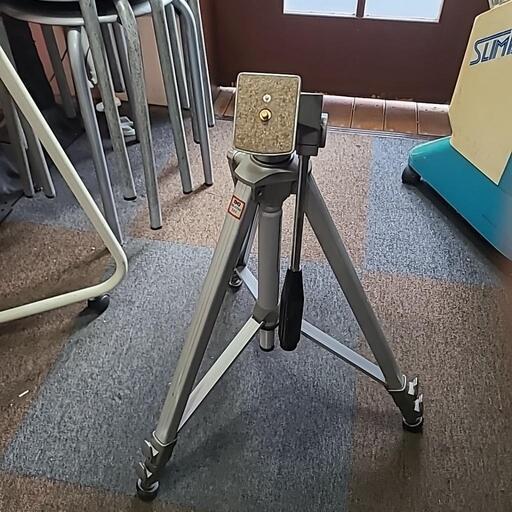 三脚
