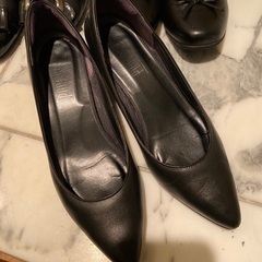 女性用パンプス　24cmの画像