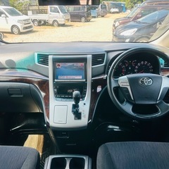 平成25トヨタ ヴェルファイア  車検 8年4月 の画像