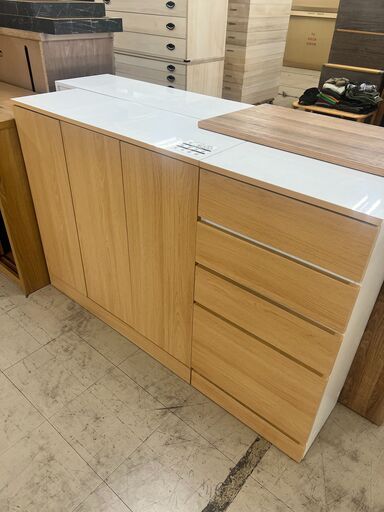 1枚目の画像2点で9000円　他移動品多数あり　1000円オフ　下記内容に説明あり　キャビネット　家具　収納家具　箪笥　食器棚