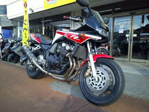 NO.5134　ＦＺ４００　水冷４サイクル４気筒エンジン　スーパーコンバットカーボン　タンデムバー　デイトナカラー