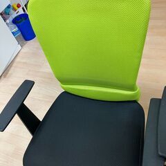 オフィスチェア 4個 椅子 緑 グリーンの画像