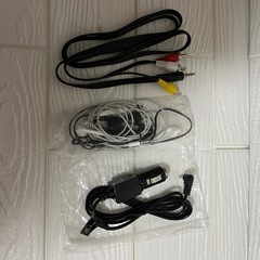 週末セール‼️14.1インチ　ワンセグTV搭載&ポータブルDVDマルチプレーヤーの画像