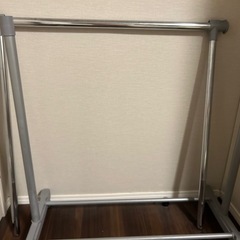 ＜取引者確定＞【０円ジャンク品】ハンガーラックの画像