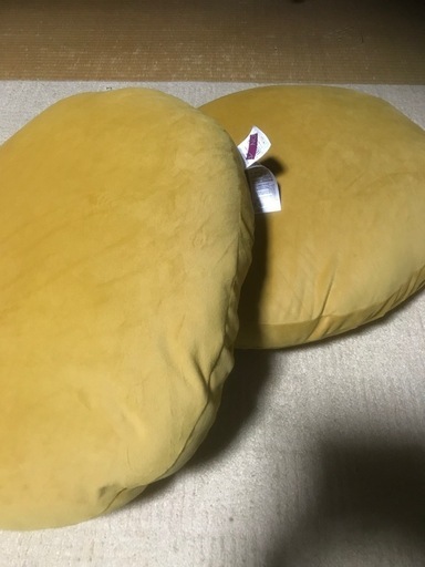 新品　クッション