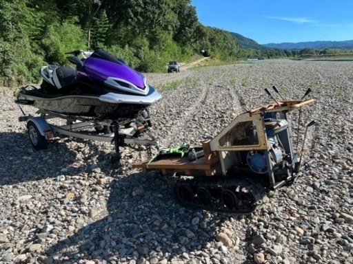 イセキクローラー運搬車改造ボートジェットスキーランチング移動に動力付ドーリー