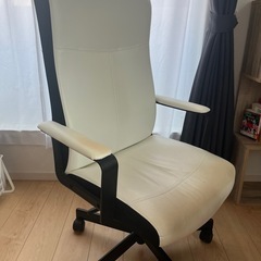 ゲーミングデスクチェア