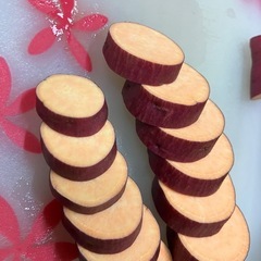 農家直送　甘い　美味い、さつまいも　2キロ前後　お米の代わりに‼️④