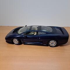JAGUARジャガー　スケール1/18の画像