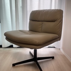 座面広め 
デスクチェア　