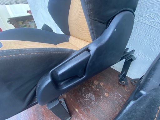 ⭐️RECARO⭐️2脚⭐️黒とベージュコンビ⭐️JB23 ジムニー用シートレール付⭐️