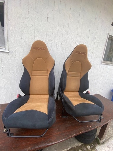 ⭐️RECARO⭐️2脚⭐️黒とベージュコンビ⭐️JB23 ジムニー用シートレール付⭐️