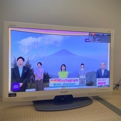 SHARP AQUOS  32型　ブルーレイレコーダー内蔵 液晶カラーテレビ  ＬＣ-３２Ｒ5     の画像