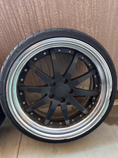 グノーシスGS1 19インチ 深リム ブラッシュド加工 オフセット+30 8.5J 9.5J