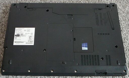 富士通　LIFEBOOK　A746/P