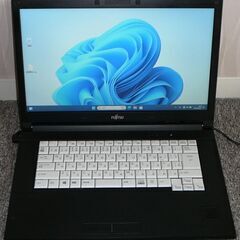 富士通　LIFEBOOK　A746/P