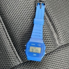 新品同様　CASIO F-91WB ブルー F-91WB-2A1JF