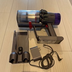 ダイソン掃除機v10   本体のみジャンク品